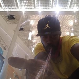 Meet your Posher, Ras kolonji